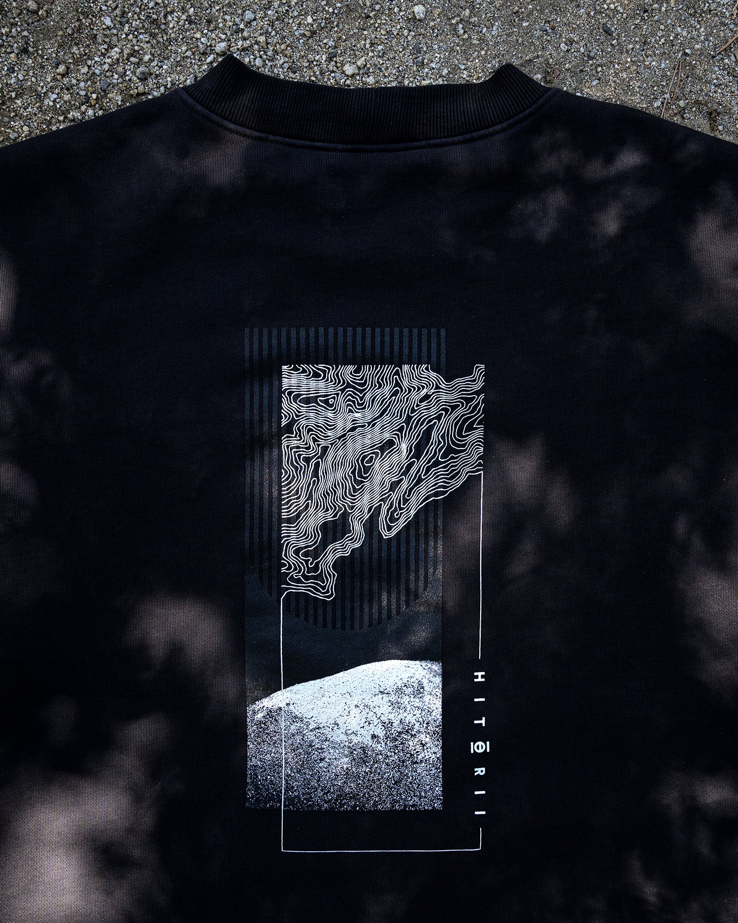 Hitorii Core Crewneck Topography Design