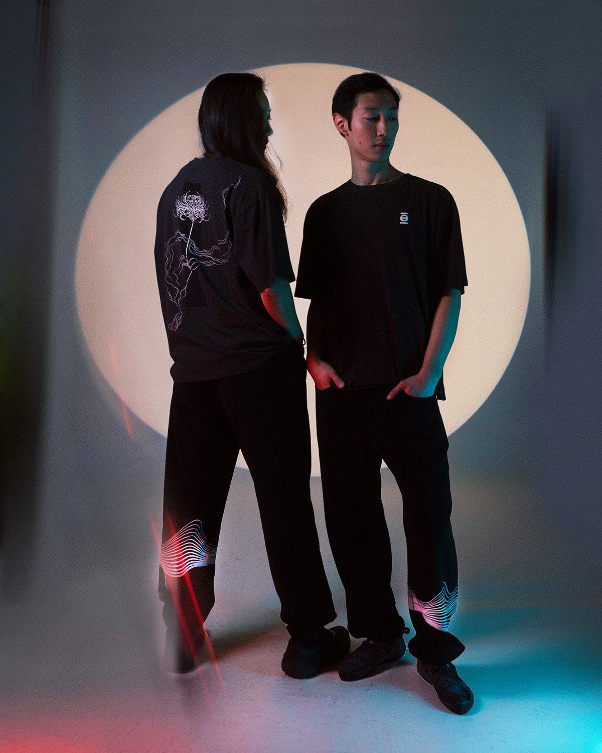 Red 彼岸花 (Higanbana) | Oversized Tee | Vintage Black