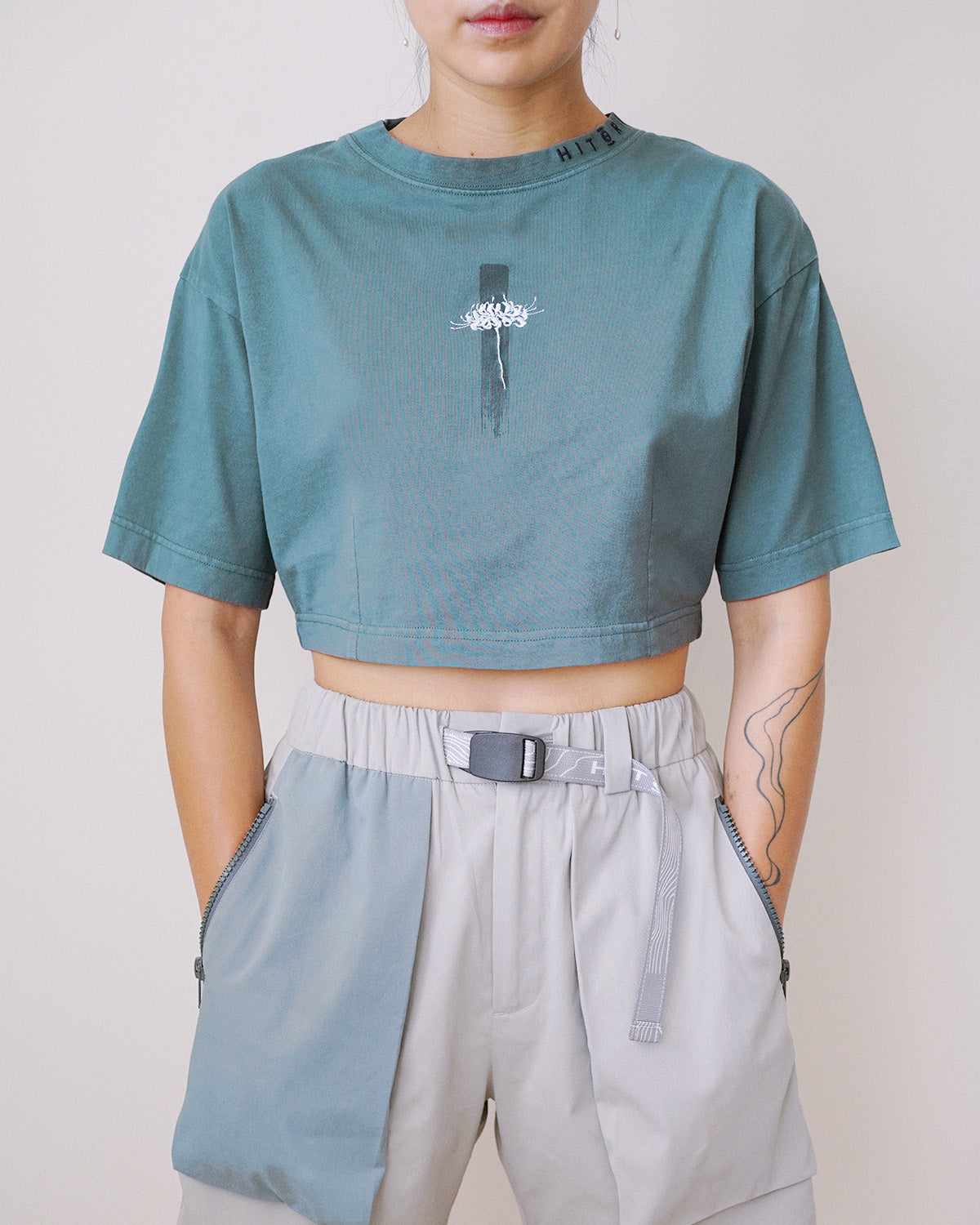 Embroidered Spider Lily | Cinch Crop Tee | Teal