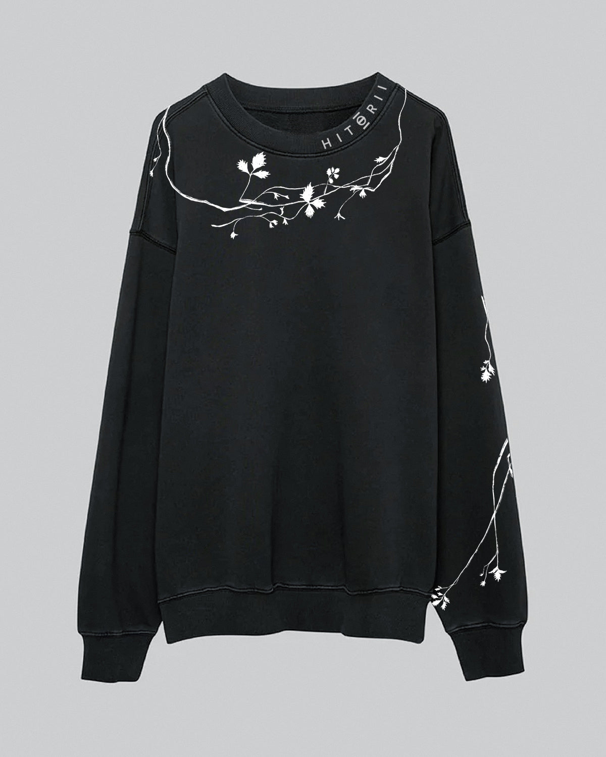Entangled Fragaria | Crewneck | Black x White