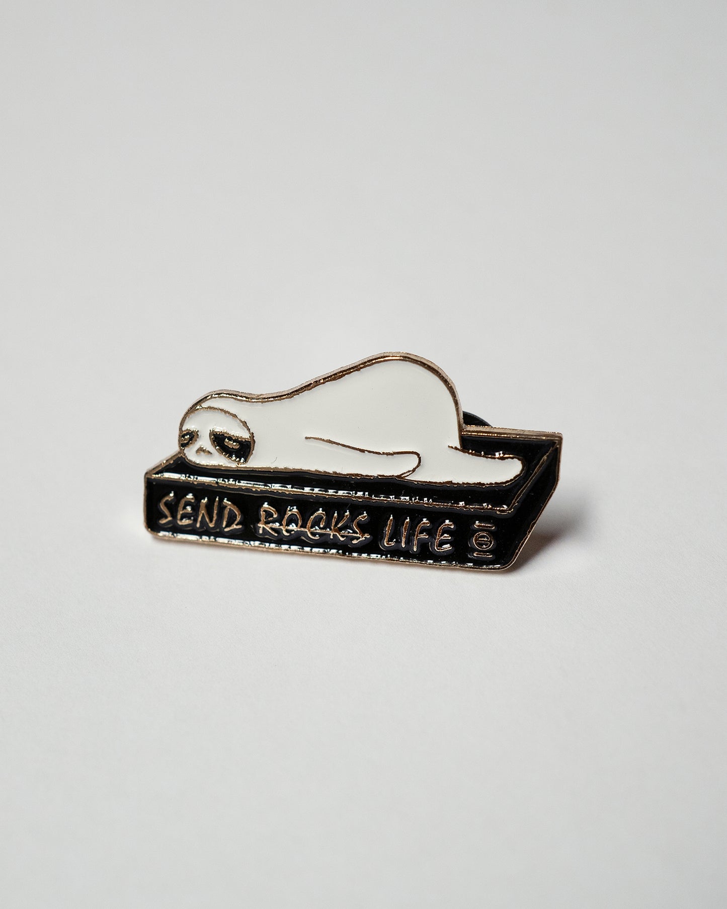 Hitorii Sloth Life /// Chalk Pin