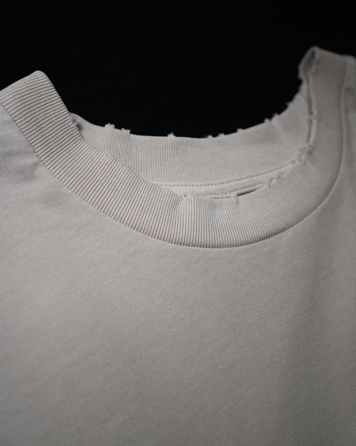 Hitorii Origins Tee 2.0 /// Off-White /// Topography x Horse Pens