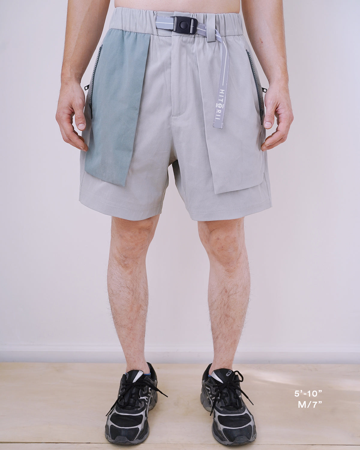 Hitorii S02 | Street Shorts | Black + Blue | Loose Fit