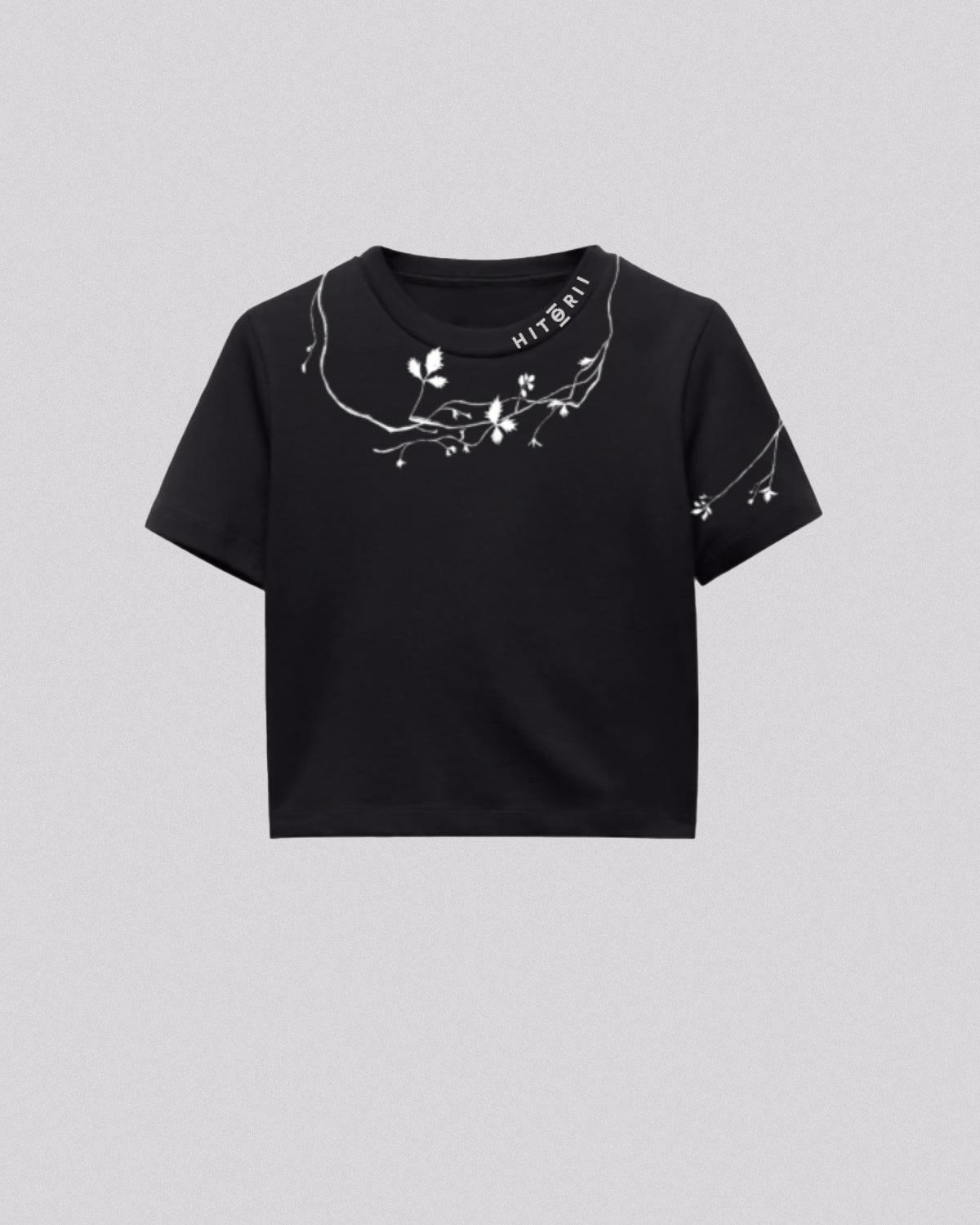Entangled Fragaria | Crop Tee | Charcoal