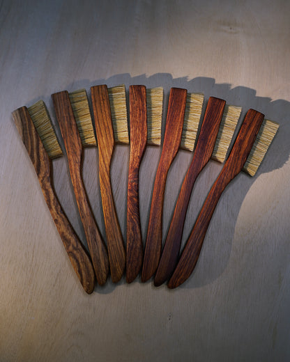 Hitorii Rosewood Brush - High Density/Narrow