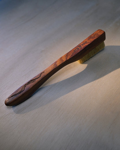 Hitorii Rosewood Brush - High Density/Narrow
