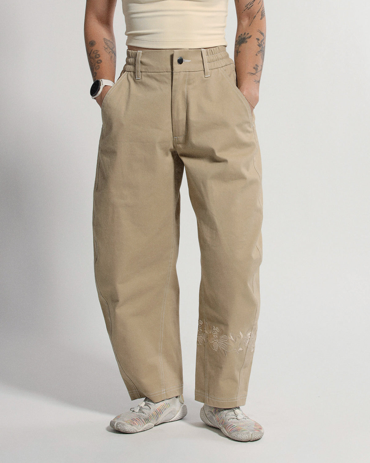 Barrel Pants | Khaki | Peonies