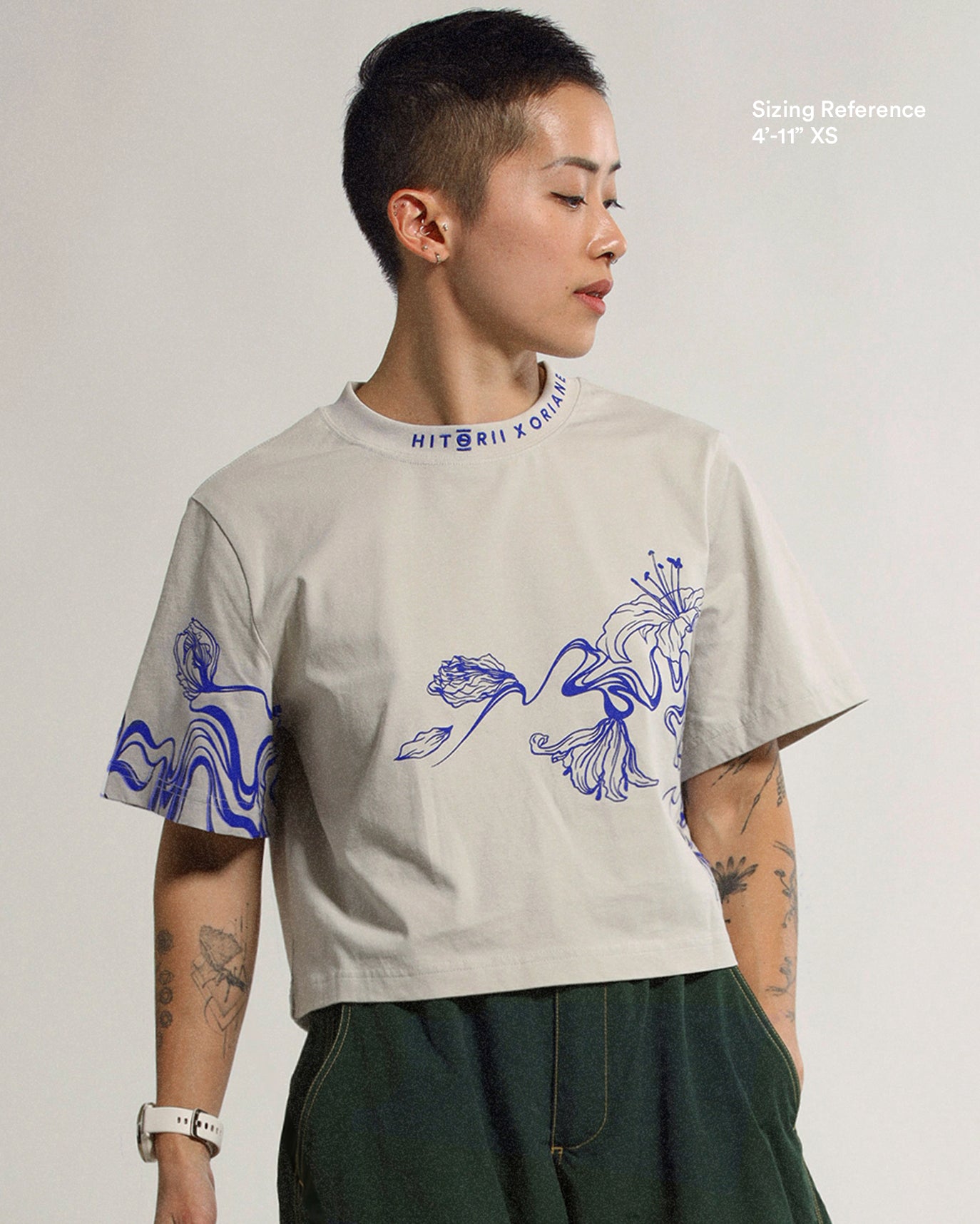 Don't Look | Crop Tee | Charcoal